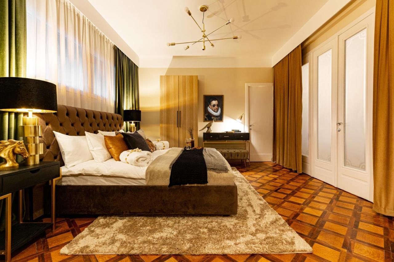 Apartmán Qult - The Renaissance Affair Bukurešť Exteriér fotografie