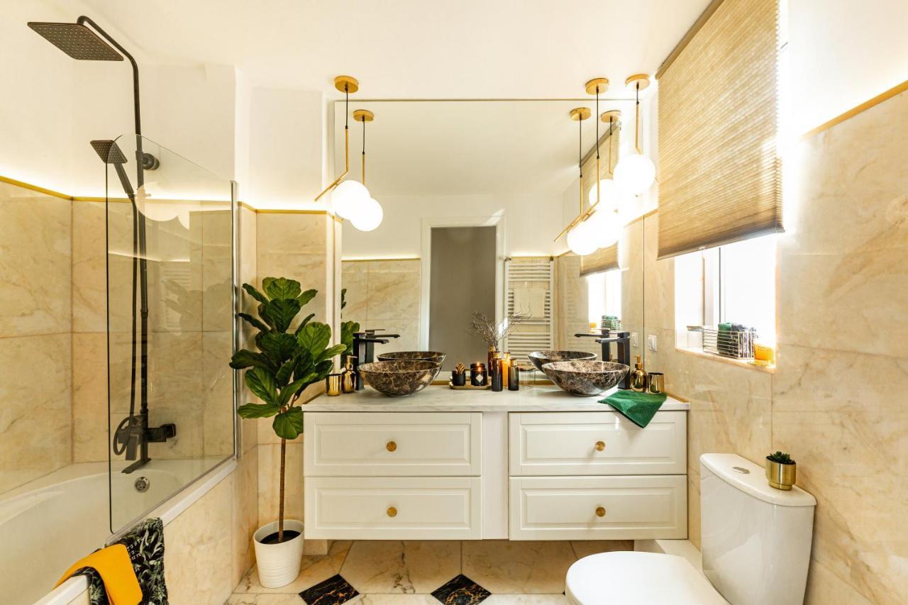 Apartmán Qult - The Renaissance Affair Bukurešť Exteriér fotografie